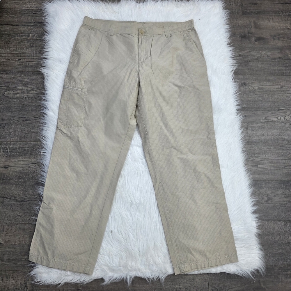 Columbia Men's Tan Cargo Pants Size 40/30